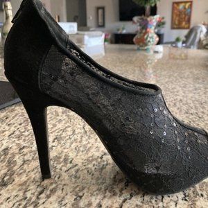 Black lace 4-inch heels